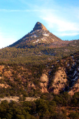 Cerro Pedernal seen from the northwest