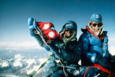 Ang Rita and Pete Jamieson on top of Everest